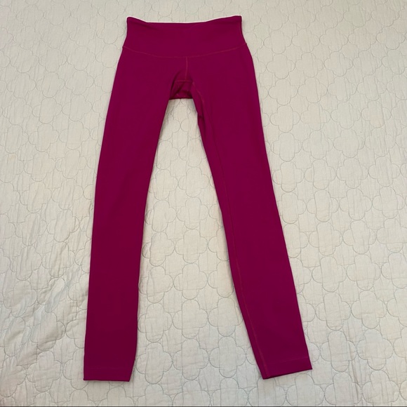 Lululemon Ripened Raspberry Wunder Unders — size 2 - Picture 2 of 8